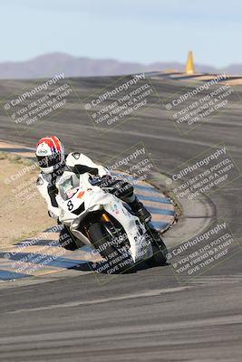 media/Nov-16-2025-Race Pace (Sun) [[8c5fa54630]]/Verified Riders/1-Turns 9 and 10 (925am)/